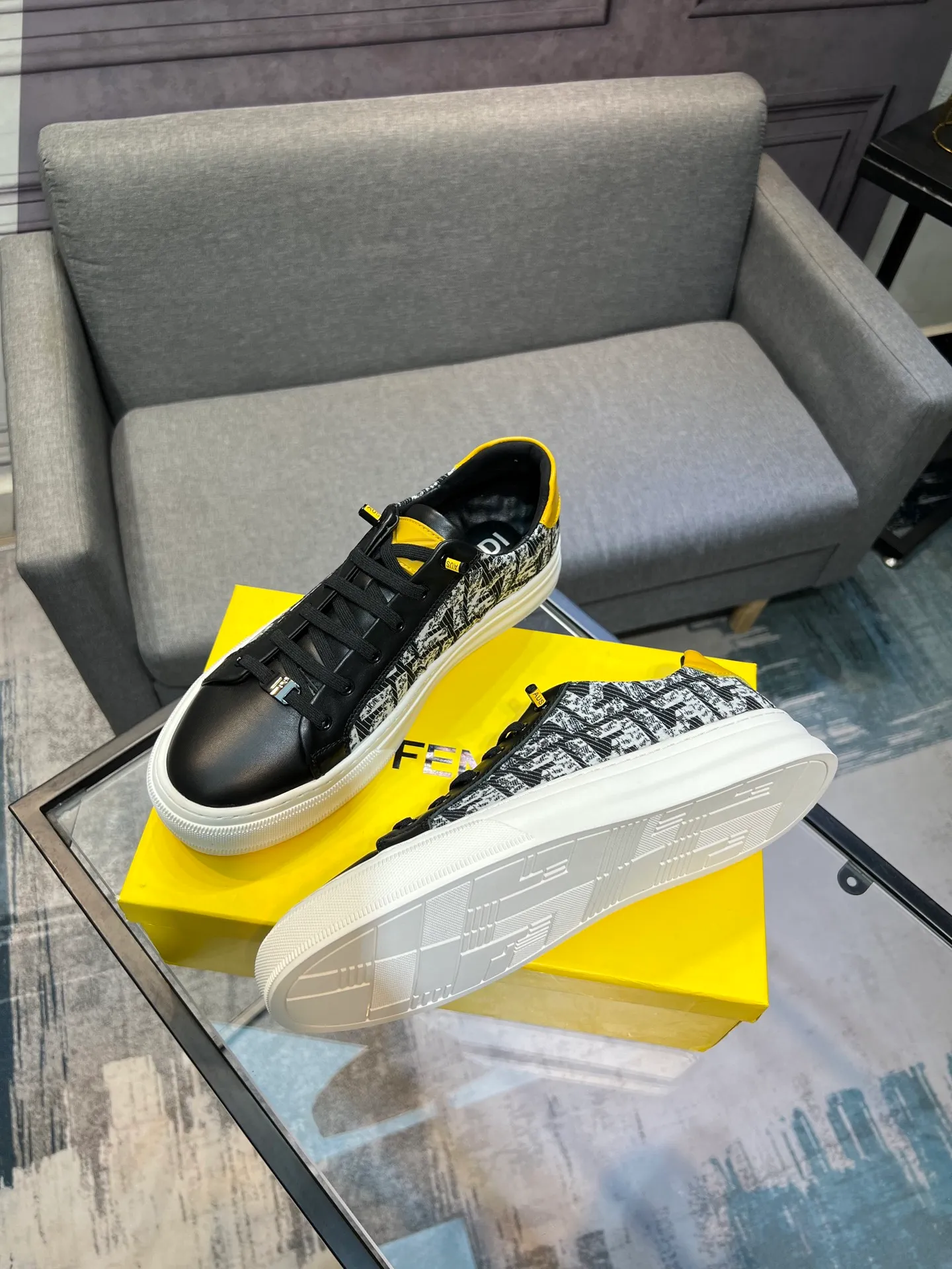 Men's men's shoes 💰400 [FENDI] Spring and Autumn new style 🙈original replica! Reproduced from the original 💯, the workmanship is top-notch, 💪💪💪 cowhide leather upper ➕ genuine leather feet, 👻 suitable for all kinds of travel! Number of yards 38-44
